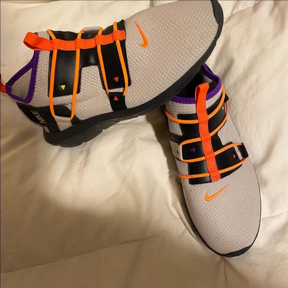 Nike shoes